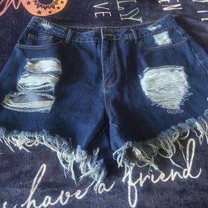Ripped jean shorts!!